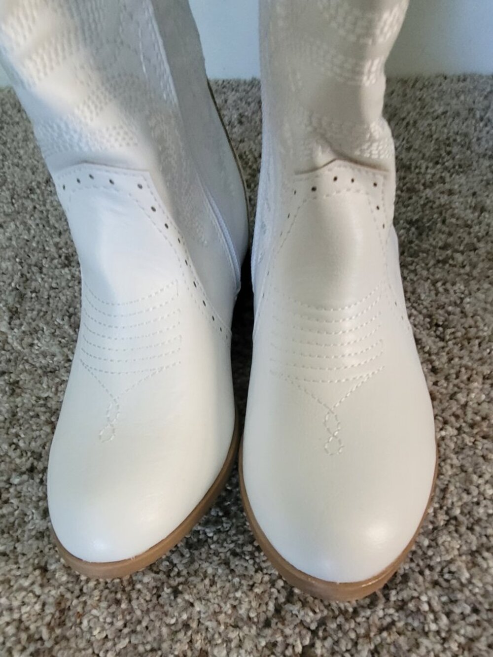 Dream Pairs Girls White Western Cowboy Boots Size 2 – Like New - Picture 2 of 10